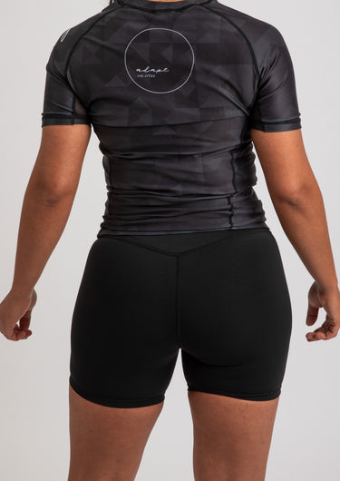 Women’s Mid‑Length Compression Shorts – High‑Waisted Black