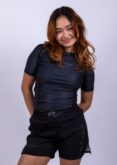 Women’s Classic Rashguard - Black